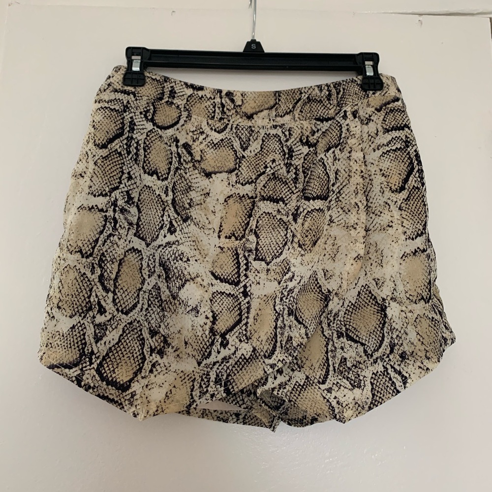 Snake print SKORT!
